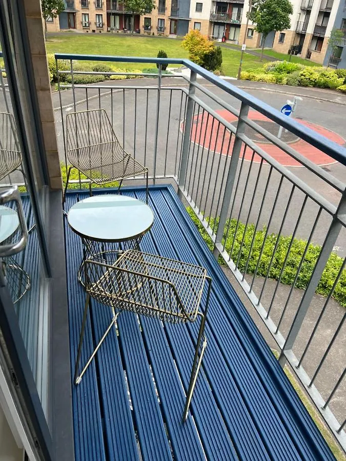 Strada Apartment EDI