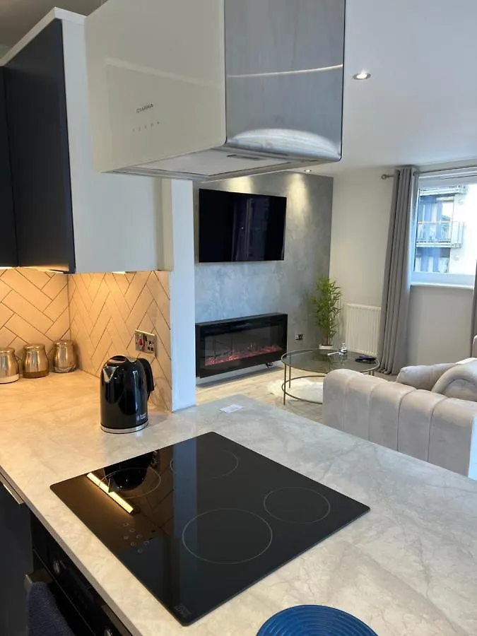 Strada Apartment EDI