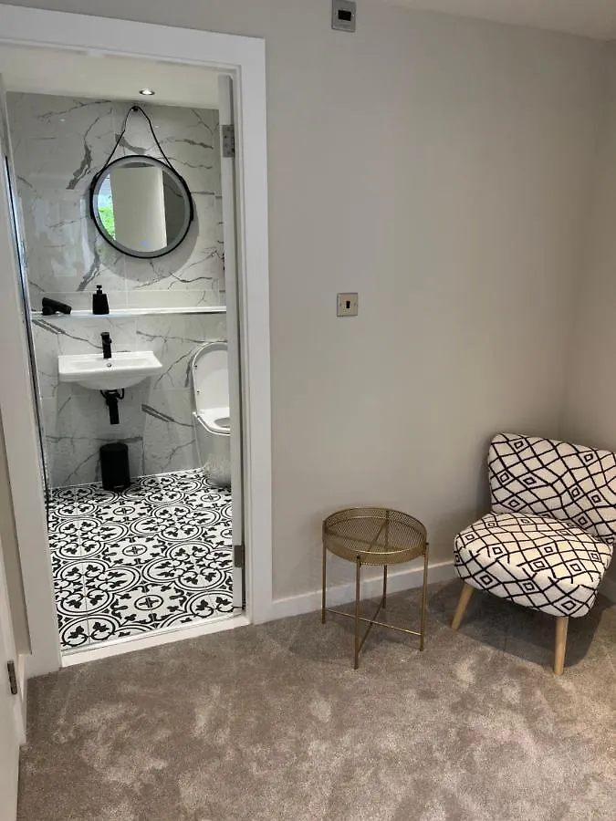 Strada Apartment EDI