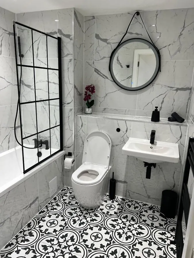 Strada Apartment EDI